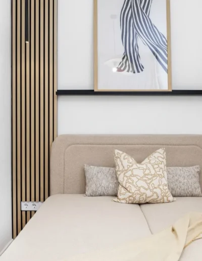 hálószoba home staging után, lamellás fal