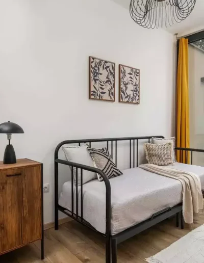 eladásra felkészített prémium ingatlan hálószobája